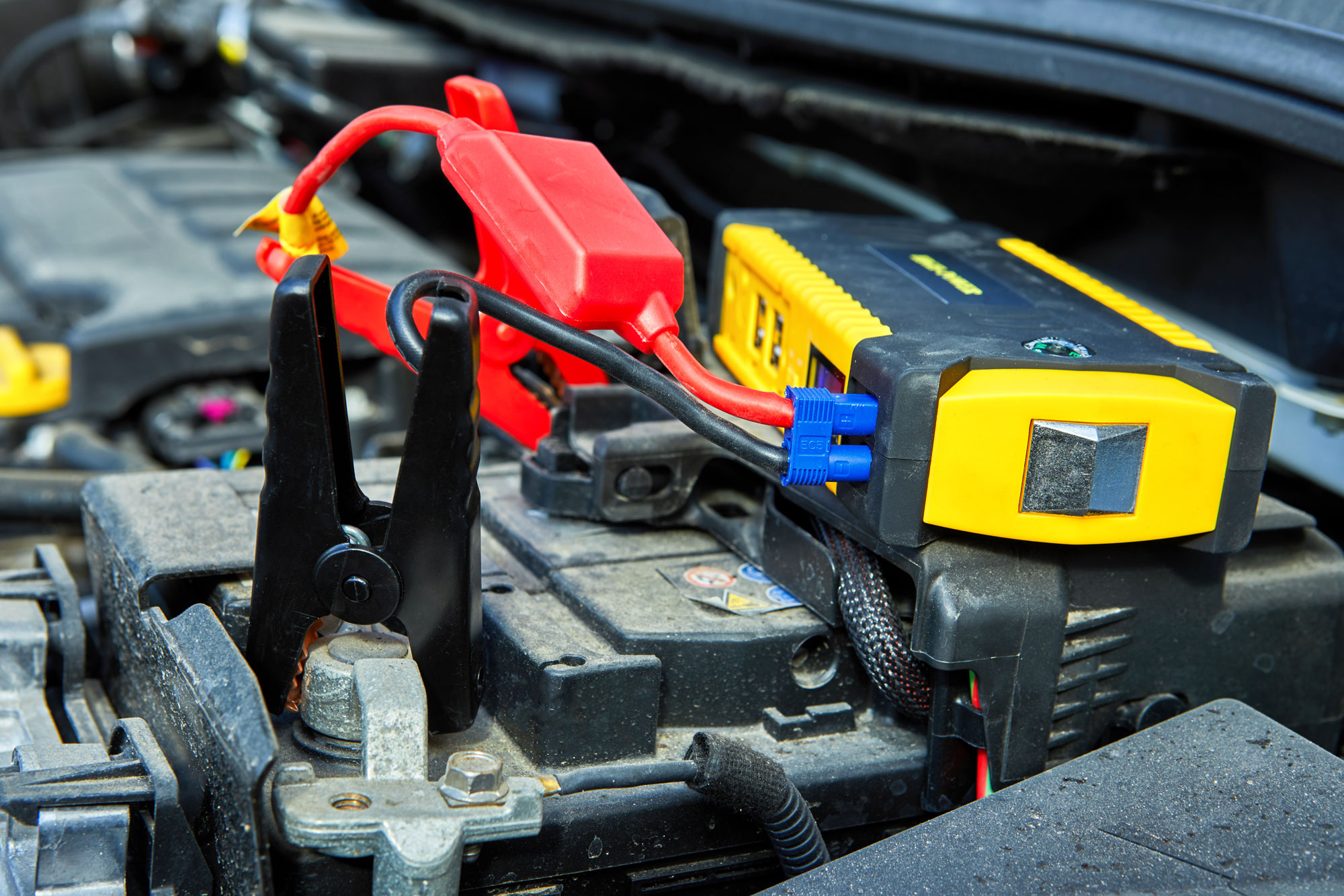Car battery repair in Dubai